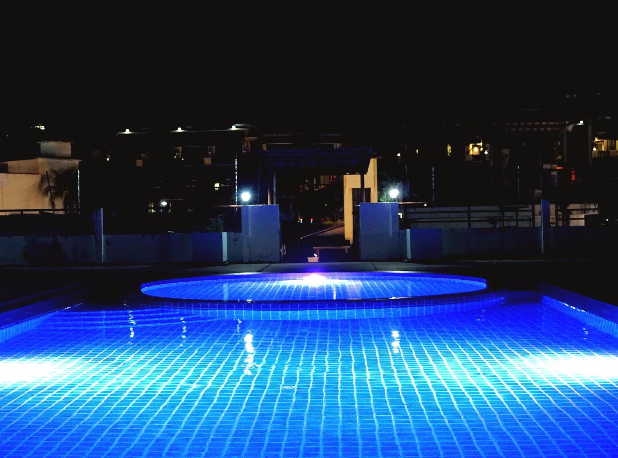 Blue Skyline Hotel Patong Kültér fotó